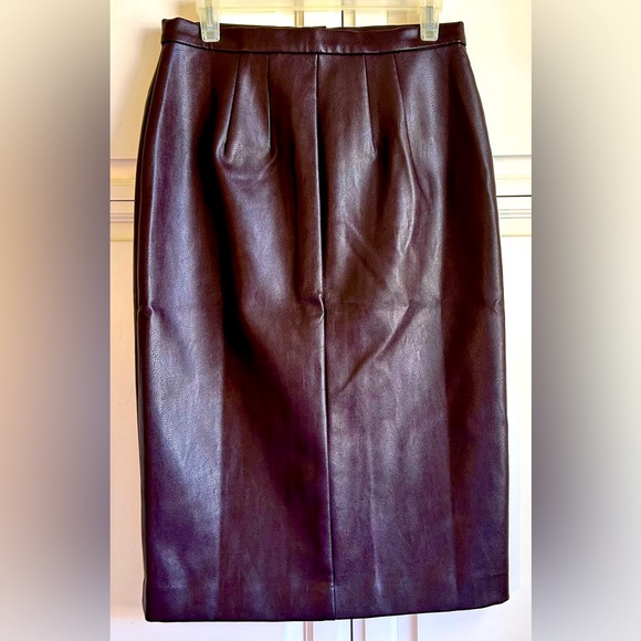 * NEW* Ann Taylor, 2, Pencil Skirt, Dark Brown, Button Down, Front Pockets, Faux - Picture 4 of 9